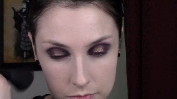 PURPLE PALETTE RESURRECTION - Kylie Cosmetics - The Purple Palette