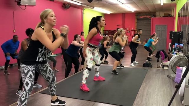 “Taki Taki” - Dance Fitness With Jessica смотреть онлайн
