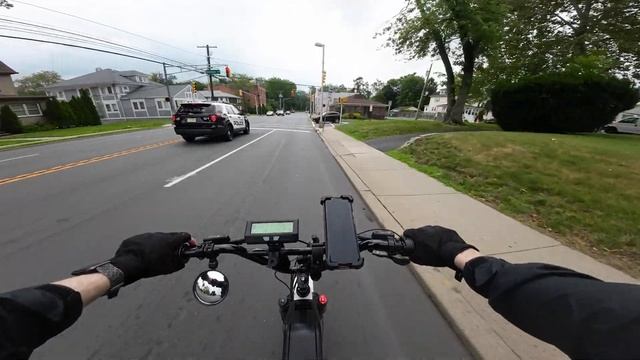 Why Hub Motors Are Better Than Mid Drive Motors