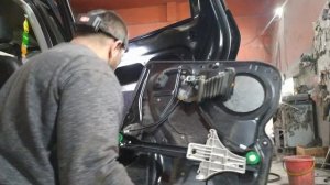 Как разобрать заднюю дверь пассат B 6