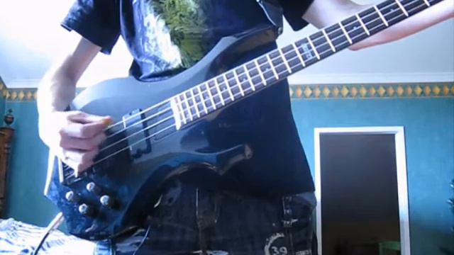 Muse - Time is running out [BASS COVER] смотреть онлайн