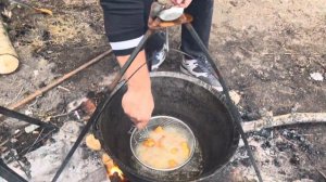 Отдых на природе . Отдых дикарями . Клип видео отдыха на природе