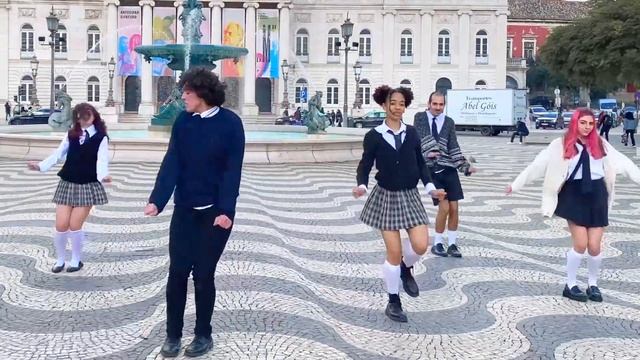 [KPOP IN PUBLIC | ONE TAKE] GFRIEND (여자친구) - ROUGH (시간을 달려서) || by HEART GUN from Portugal смотреть онлайн