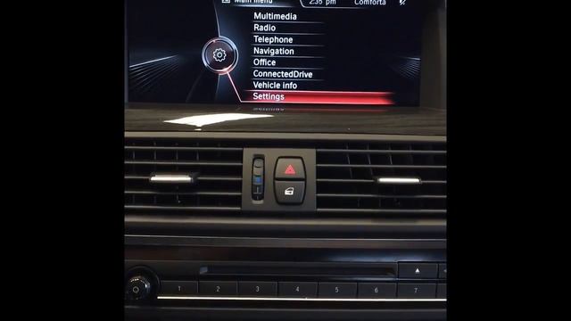 Setting the speed alert function on a BMW смотреть онлайн