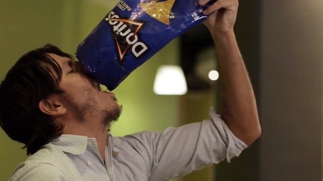 Doritos "Office Zombie" Crash The Super Bowl (Canada) смотреть онлайн