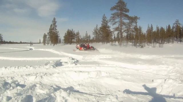 LYNX XTRIM COMMANDER 600 IN DEEP SNOW смотреть онлайн