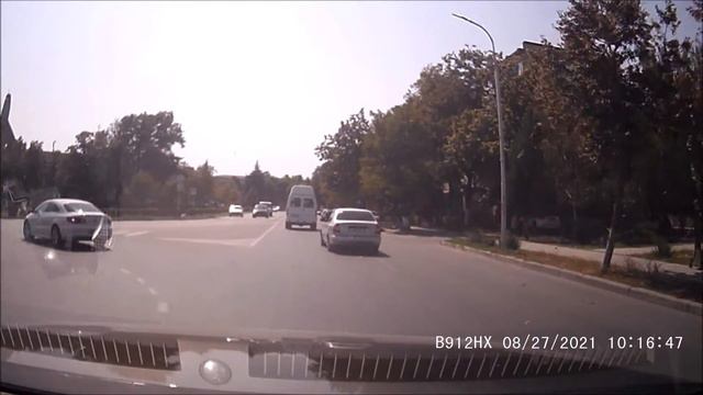 Кто им выдает В/У? смотреть онлайн