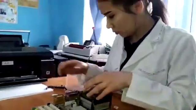 Аналық тақшаға процессор мен куллерді орнату смотреть онлайн