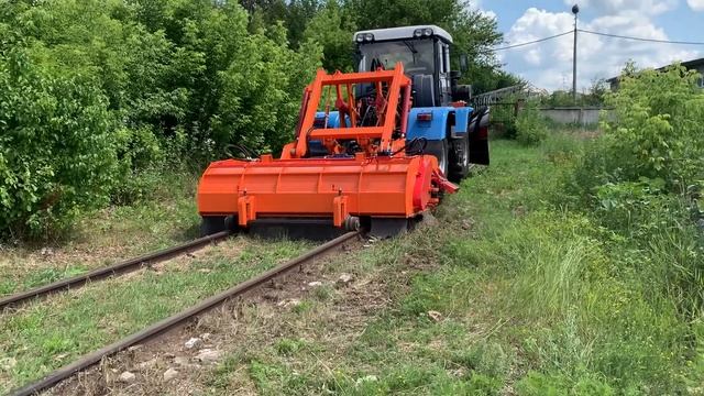 Навесной блок к Универсальной путевой машине для очистки рельсошпальной решетки.