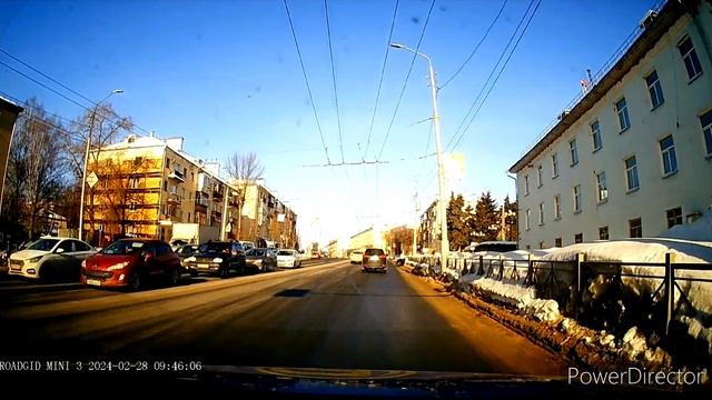 подрезают учебную машину смотреть онлайн