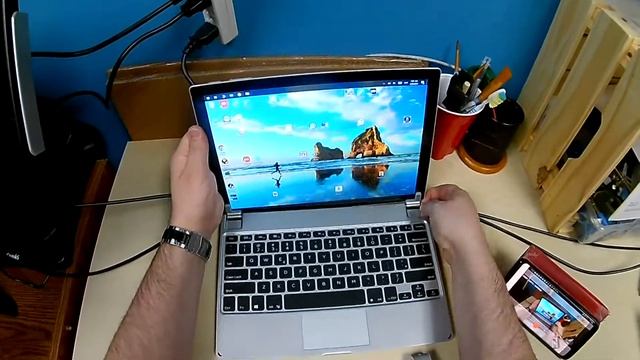 Brydge 12.3 Bluetooth keyboard for Surface Pro смотреть онлайн