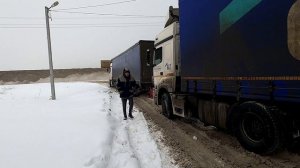 ЗИМНИЙ ДАЛЬНОБОЙ!!! ФУРЫ ЗАСТРЯЛИ В СНЕГУ!!! ПОМОЩЬ КОЛЛЕГАМ!!!