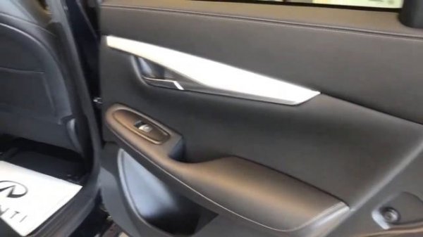 Infiniti QX50 2021 Essential