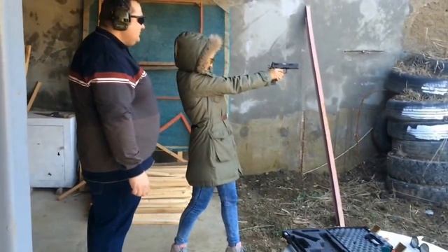 Мой первый выстрел! Стрелковый комплекс "Дубрава"!Пистолет или ружье?!Стрелять или нет?! смотреть онлайн