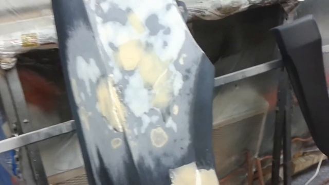 Subaru Legacy 2007. Черновое грунтование крыльев. Подготовка к ремонту. смотреть онлайн