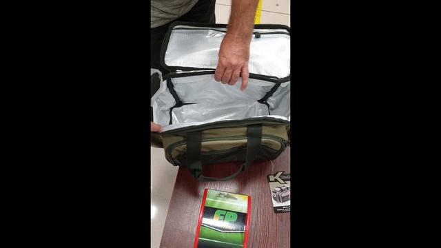 Сумка рыболовная и коробка для снастей KORUM TACKLE & BAIT BAG смотреть онлайн