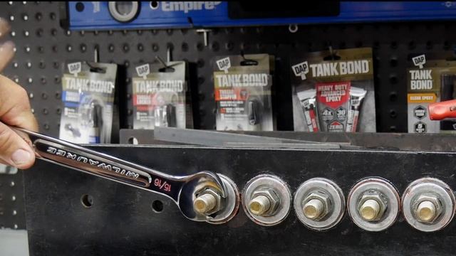 Milwaukee Tool Flex Head Ratcheting Wrenches Review - 15pc and 7pc SAE & Metric смотреть онлайн