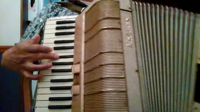 Barka on my old hohner accordion смотреть онлайн