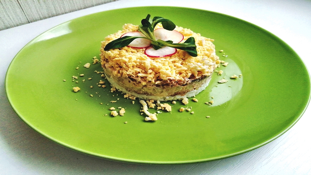 Как приготовить Салат Мимоза/Салат на праздничный стол смотреть онлайн