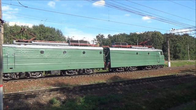 Электровоз ВЛ10у-1022
