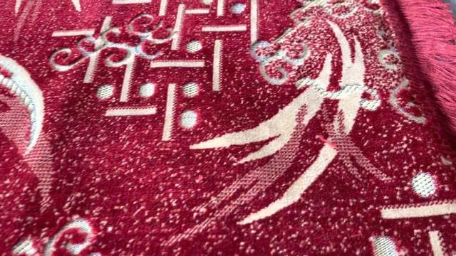 Ковровые дивандеки на прямой диван / кровать и кресло бордовый Беларусь шпигель смотреть онлайн