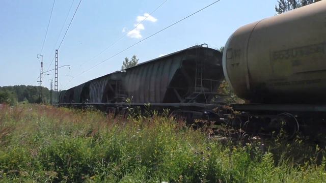 Электровоз ВЛ11-348/347 с грузовым поездом на два жёлтых огня входного светофора, 28 июля 2020 г. смотреть онлайн
