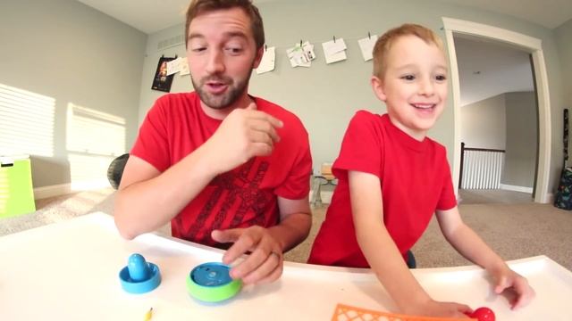 Father & Son PLAY AIR HOCKEY GAME! / So Much Fun! смотреть онлайн