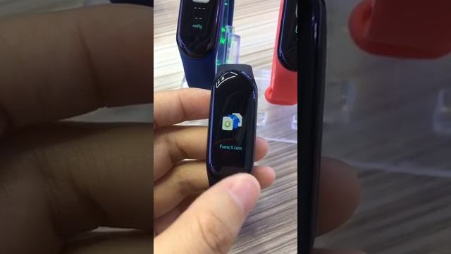 Xiaomi Mi band 3! Не дорогой аналог! смотреть онлайн