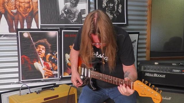 2011 Fender Stevie Ray Vaughan Stratocaster - 3-Tone Sunburst - Corona California USA - смотреть онлайн