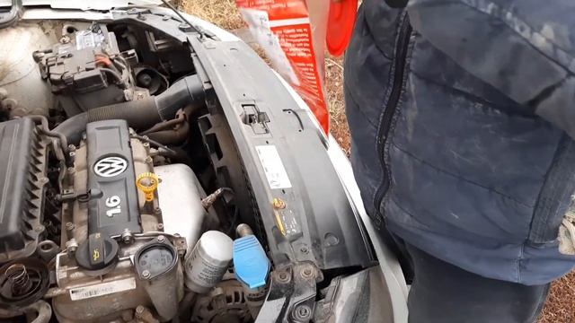 замена мембраны маслоотделителя( вентиляции картерных газов) на поло смотреть онлайн