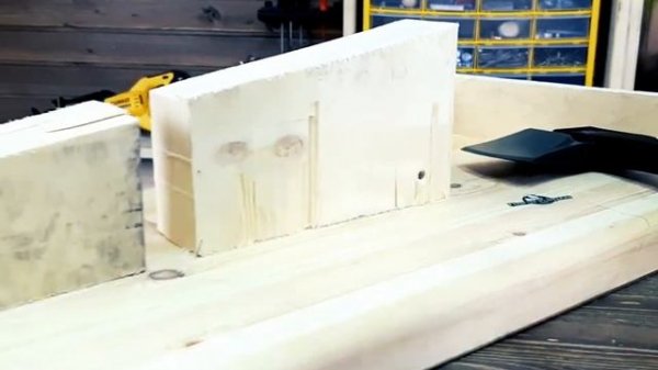 Топоры Armero.