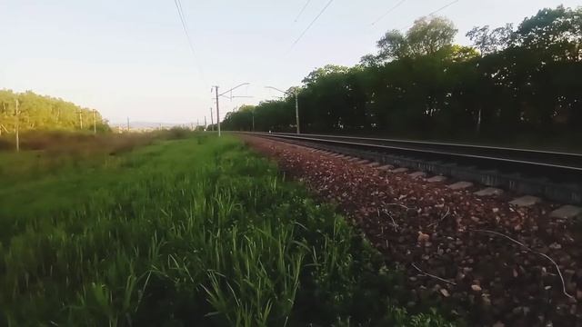 ЭП1-238 с фирменным поездом №001М "Россия" смотреть онлайн