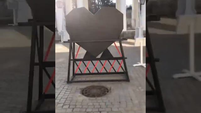 В Петербурге появился ящик для плохих воспоминаний – «Черное Сердце Масленицы» смотреть онлайн