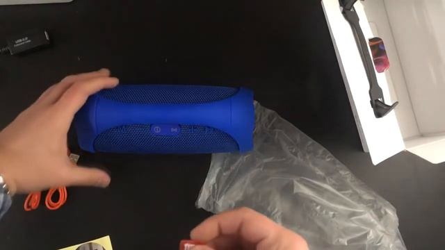 Видео обзор Колонка UBL BOOMBOX Mini аналог Цвет синий смотреть онлайн