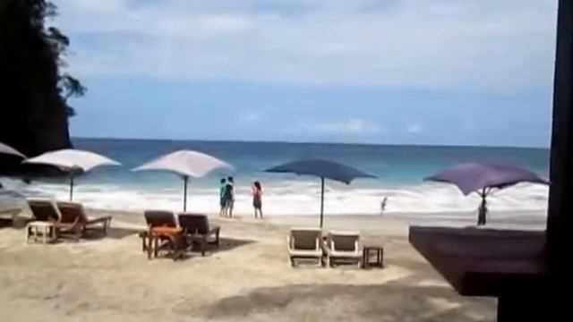 Bias Putih Candidasa Bali смотреть онлайн