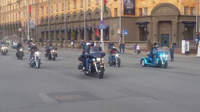 Minsk. Bike Show of " Russians coming " 29 Apr. 2018. смотреть онлайн