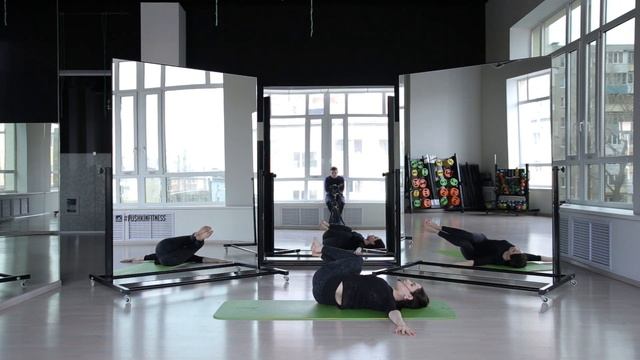 Pilates с Алиной Мустаевой смотреть онлайн