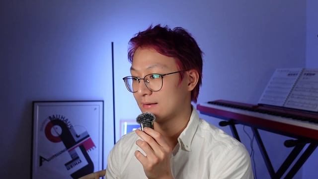 ASMR Poetry Reading in English and German - E.E. Cummings, Robert Burns & Herman Hesse смотреть онлайн