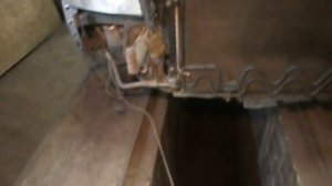 Снимаем бампер и морду для замены ГРМ АУДИ А6.