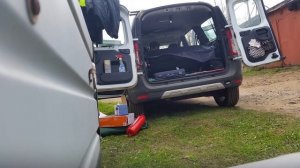 Спальное место в машине. Ларгус Кросс.