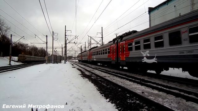 Электропоезд ЭД4М-0481 "РЭКС-экспресс" (ТЧ-7) скорый приг. поезд № 7320, Москва - Раменское. смотреть онлайн