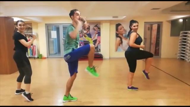 Paul Borchescu : Y Que Paso - Grupo Extra - Zumba Ⓡ Fitness Choreo (Bachata) смотреть онлайн