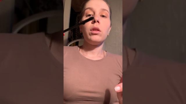 Тушь из серии Би Фит Фармаси. Farmasi Be Fit. Водостойкая тушь. Для самых активных. Влагостойкая. смотреть онлайн