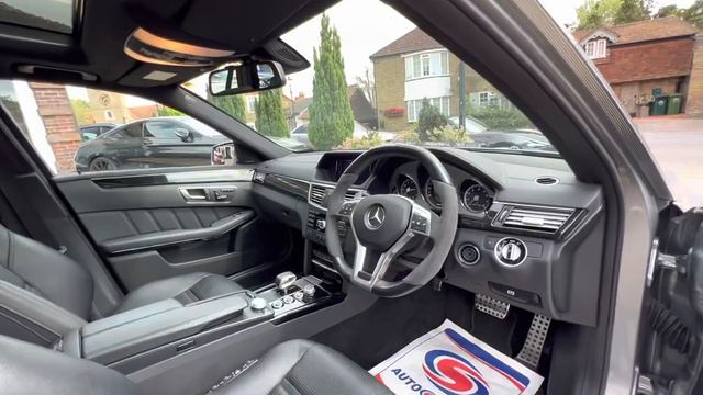 JCT9 Mercedes E63 estate interior 2 смотреть онлайн