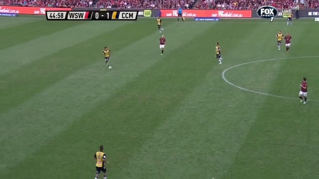 A-League GF 2013 - Wanderers vs Mariners - Ref Peter Green misses CLEAR handball on Pedj Bojić [HQ] смотреть онлайн