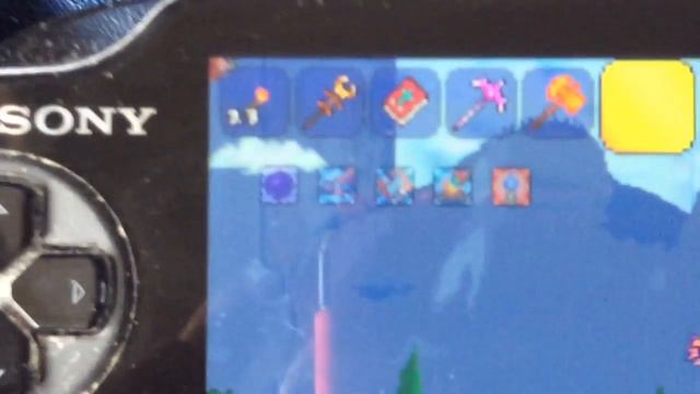 Terraria PSVita flickering Twins icon behind hotbar смотреть онлайн