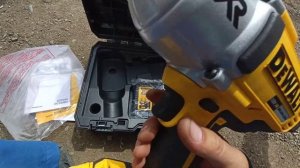 АККУМУЛЯТОРНЫЙ Гайковёрт Dewalt