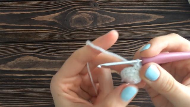 Пасхальный кролик крючком