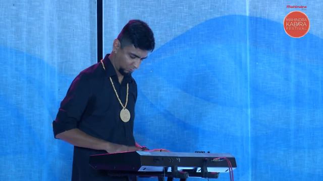 Flute Symphony | Pandit Ajay Shankar Prasanna at Mahindra Kabira 2019 смотреть онлайн