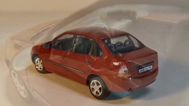 1/43 Scale Models Of AvtoVAZ Cars From Cararama: Lada Kalina
